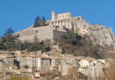 Excursión Senderismo Sisteron - SISTERON.  SUR LA ROUTE DU TEMPS 2. O L M S - Photo