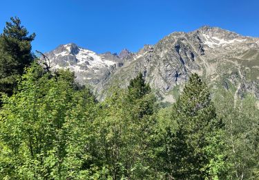 Tour Wandern Cauterets - Pont d'Espagne Cirque de Culaus par refuge de Russel Chemin Falisse 2326m. - Photo