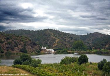 Excursión A pie Alcoutim e Pereiro - Corre, corre... Guadiana - Photo