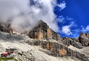 Tour Zu Fuß San Lorenzo Dorsino - Sentiero 