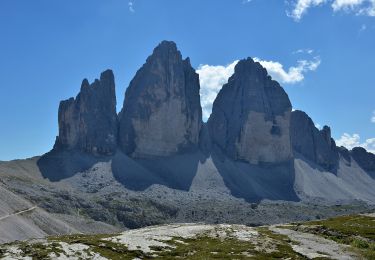 Randonnée A pied Auronzo di Cadore - (SI B06) Misurina - Rifugio Locatelli alle Tre Cime di Lavaredo (Dreizinnenhutte) - Photo