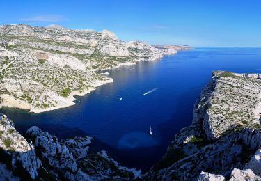 Tour Zu Fuß Marseille - FR-6 - Photo