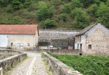 Randonnée A pied Menat - Pont de Menat - Photo