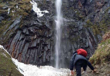 Tocht Stappen Chambon-sur-Lac - Cascades Pérouse et de la Biche 28.4.24 - Photo