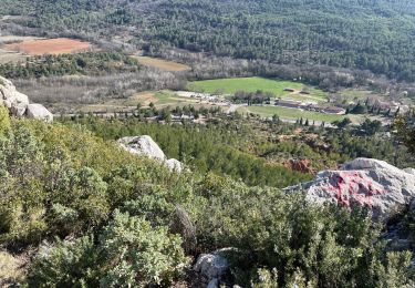 Trail Walking Saint-Antonin-sur-Bayon - Ste Victoire - Le Garagaï - Photo