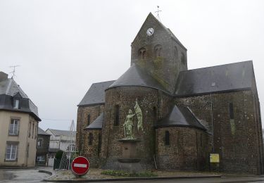 Tocht Te voet Javron-les-Chapelles - Boucle de la Grotte - Photo