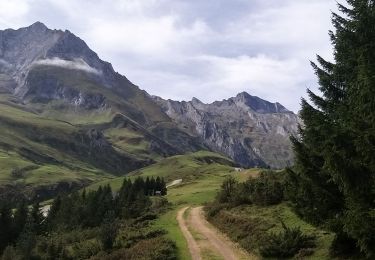 Tour Wandern Arbéost - Le lac de Soum - Photo