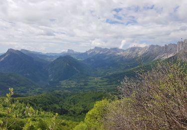 Tocht Stappen Château-Bernard - Le Pas de La Balme depuis le Col de l Arzelier  - Photo