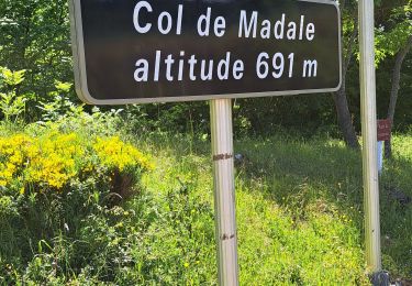 Tour Wandern Colombières-sur-Orb - Gorges de Colombieres et retour au col de Madale - Photo