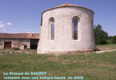 Tocht Stappen Combiers - Nouveau circuit de randonnée de COMBIERS -  balisé jaune - Photo