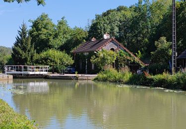 Excursión Cicloturismo Pouilly-en-Auxois - Pouilly en Auxois à Fleurey sur Ouche - Photo