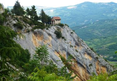 Tocht Te voet Taranta Peligna - S.P. 84 - Grotta Canosa - Photo