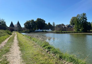 Randonnée Vélo électrique Tuffé Val de la Chéronne - Tour du château le launey  - Photo