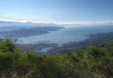 Tocht Te voet Riccò del Golfo di Spezia - S.Benedetto – Porcale -Codeglia – Carpena – Sella di Carpena - Photo