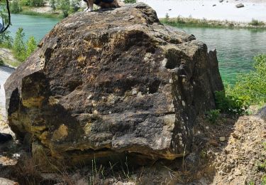 Tour Wandern Latilly - Le lagon bleu à Latilly  - Photo