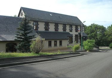 Percorso A piedi Mazaye - Saint-Pierre-le-Chastel - Photo