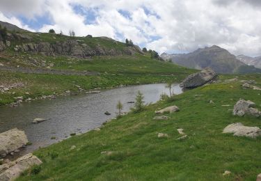 Tocht Stappen Uvernet-Fours - tour vers col Cayolle - Photo