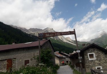 Trail Walking Névache - Nevache  vallée  étroite  - Photo