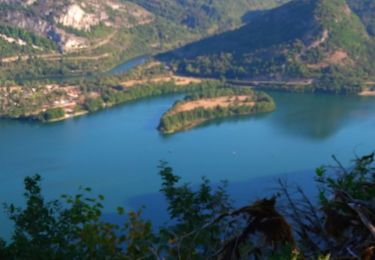 Tour Wandern Dortan - col de la Tendue pierre qui vire  - Photo