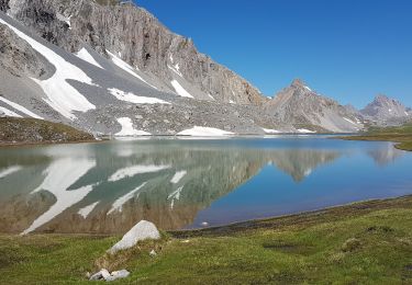 Randonnée Marche Val-d'Oronaye - col de la madeleine, les 4 lacs  - Photo