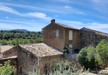 Percorso A piedi Jouques - Chapelle Notre-Dame-de-Consolation - Photo