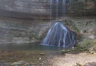 Tour Wandern Dortan - vouais. la pierre qui vire.la cascade de la combe. - Photo