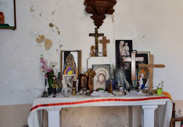 Percorso Marcia Allègre-les-Fumades - Argensol, chapelle St Saturnin, Château d'Alègre - Photo