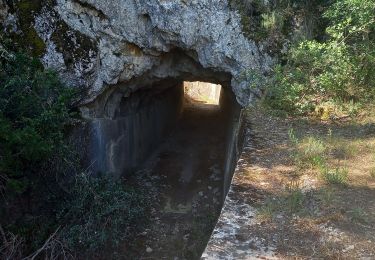 Tocht Stappen Peyrolles-en-Provence - Ancien canal du Verdon 1.5.22 - Photo