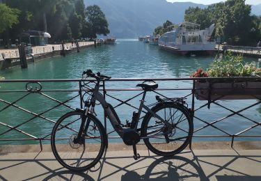 Randonnée V.T.C. Annecy - ANNECY ... le Tour du lac à vélo. - Photo