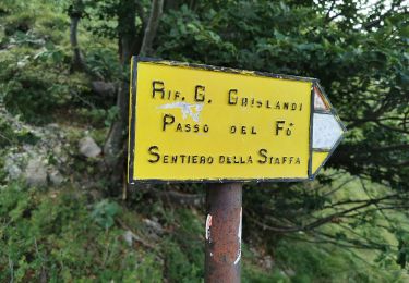 Tour Zu Fuß Morterone - Sentiero 17: Forcella di Olino - Rifugio Azzoni - Photo