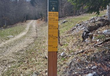 Tour Wandern Saint-Andéol - st andeol, abri la perouze - Photo