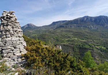 Tocht Stappen La Palud-sur-Verdon - chateau vieux pavillon 20kms 870m - Photo