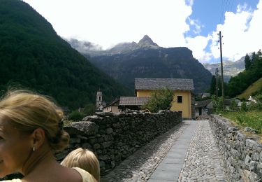 Randonnée A pied Verzasca - Wikiloc Val Verzasca Sonogno-Puscen Negro (PVDB) - Photo