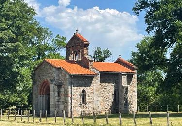 Tour Wandern Saint-Georges-de-Baroille - Saint-Georges-de-Baroille : Ardilliers et chapelle - Photo