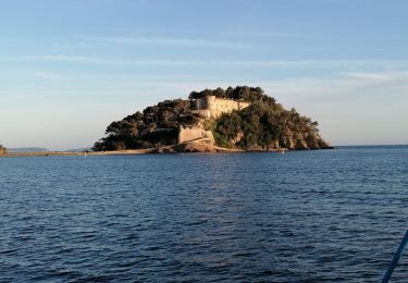 Tour Segelboot Hyères - cata-vendredi - Photo