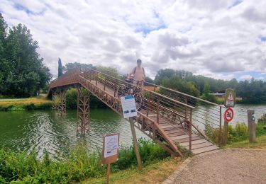 Tocht Hybride fiets Le Mazeau - Cyclo dans le marais Poitevin - Photo