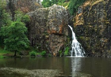 Trail Walking Saint-Germain-l'Herm - St_Germain_Herm_Cascade - Photo