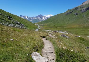 Trail Walking Tignes - Lac de la Sassiere - Photo