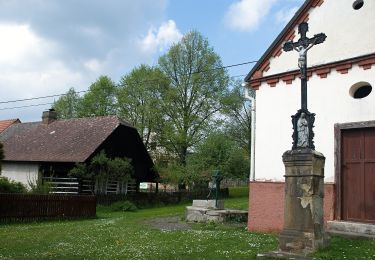 Randonnée A pied Kladruby - [Z] Rybárna u Hřešislav - Zvíkovec - Photo