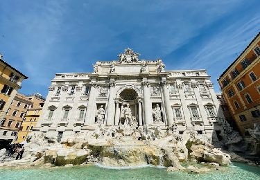 Trail Walking Rome - visorando-en-route-vers-la-fontaine-de-trevi - Photo