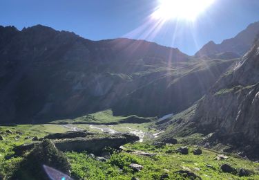 Excursión Senderismo Les Allues - Trek 4 jours - Etape 3/4 bis - Refuge du saut -Refuge Peclet Polset - Photo