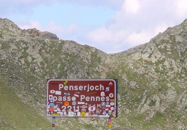 Tour Zu Fuß Sarntal - AVS 14A - Penser Joch Alm - Puntleider Joch - Puntleider See - Photo