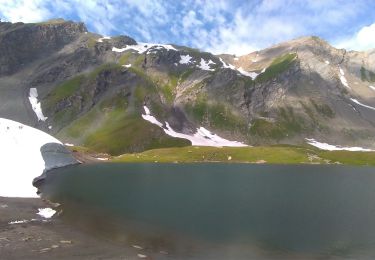 Trail Walking Séez - lac petite Saint-Bernard  - Photo