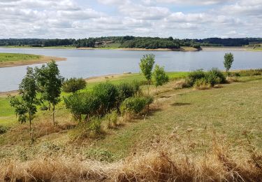 Randonnée Vélo de route Pressignac - pressignac, château de Rochechouart, tour des lacs - Photo