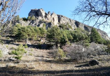 Tour Wandern Eygliers - MONT DAUPHIN  tour et main du Titan  - Photo