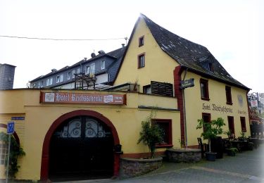 Excursión A pie Kröv - Rundweg: Judenfriedhof - Weinlehrpfad - Kesselstattkapelle - zurück - Photo