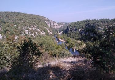 Trail Walking Berrias-et-Casteljau - 2020-09-18 - Casteljau  - circuit des corniches du Chassezac + circuit  de l’ermitage de St Eugène (Circuits  jaune puis  circuit  bleu). - Photo