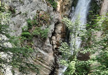 Tour Wandern Le Grand-Bornand - cascade mystérieuse  - Photo