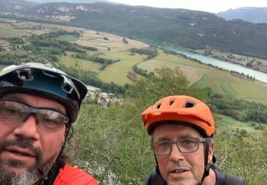 Tocht Mountainbike Peyrieu - Sur Fays - Photo