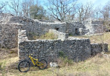 Randonnée V.T.T. Mormoiron - La Colombie Britannique Provençale - Photo